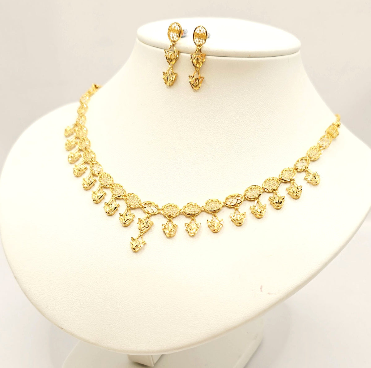 Royal Filigree Gold Necklace & Earring Set