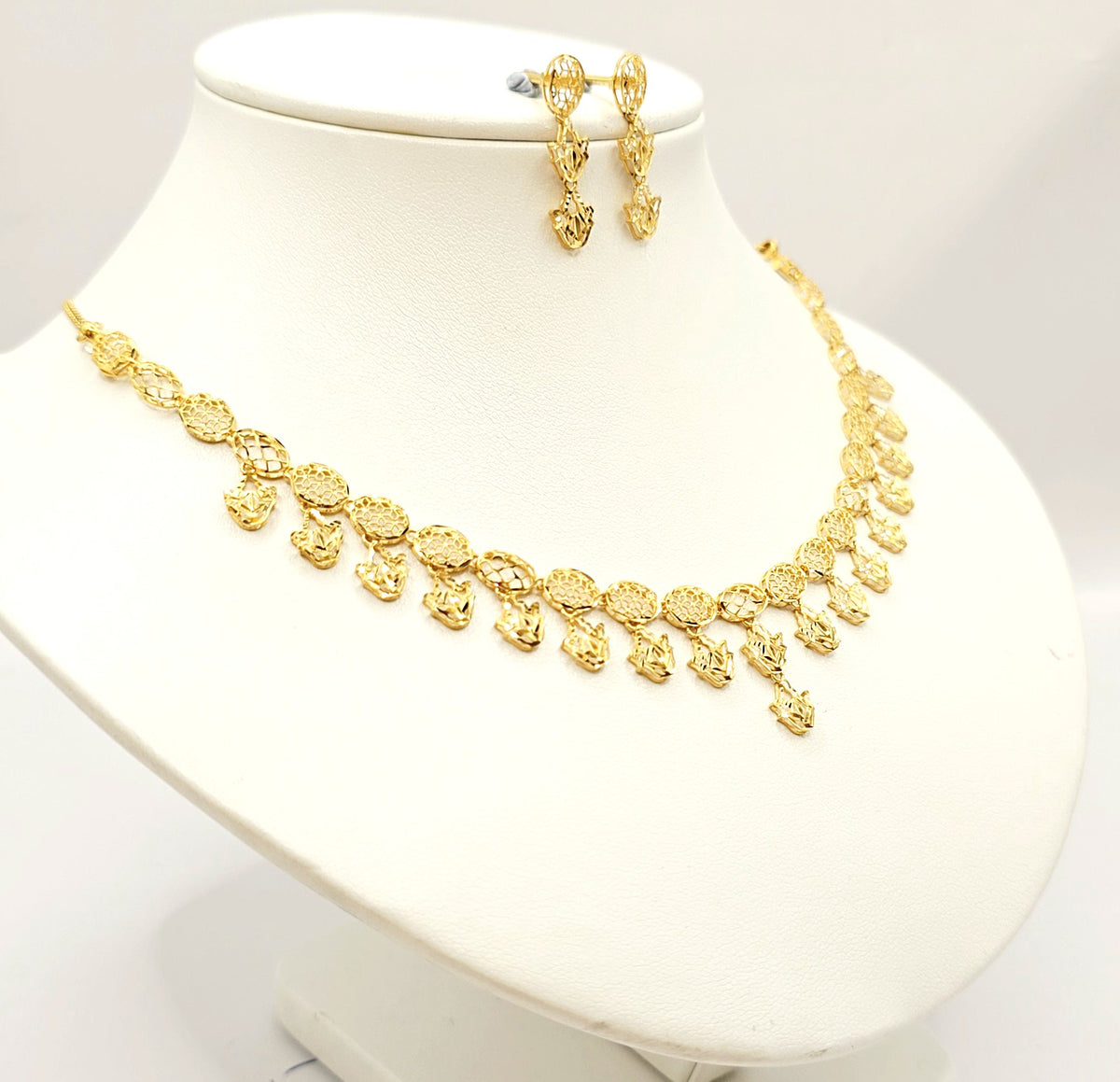 Royal Filigree Gold Necklace & Earring Set