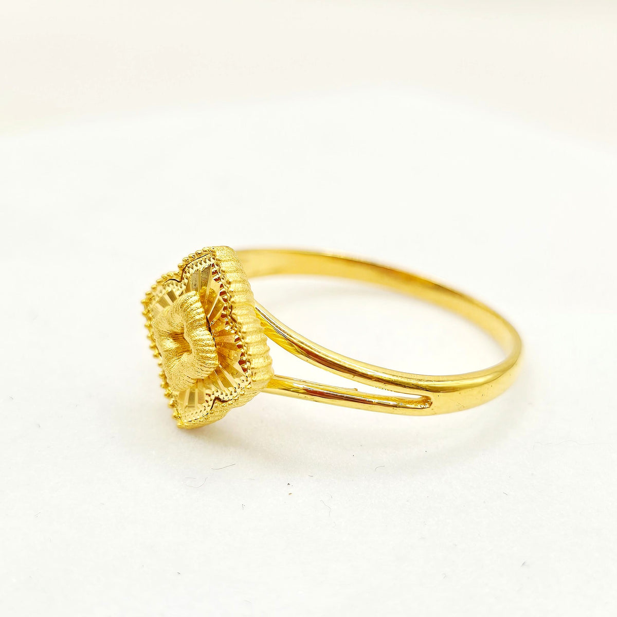 Clover Filigree Gold Ring