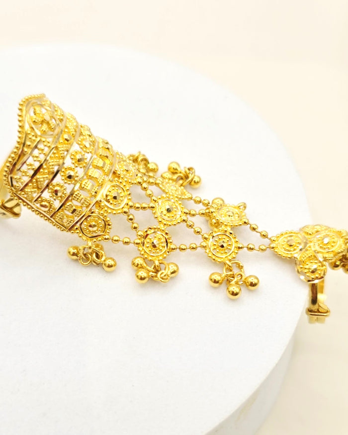 Dangle Finger Armor Gold Ring