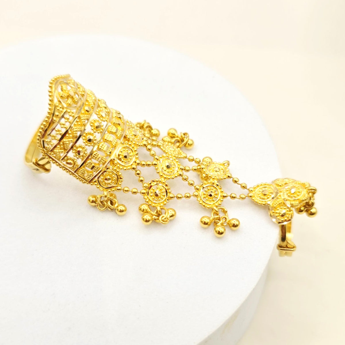 Dangle Finger Armor Gold Ring