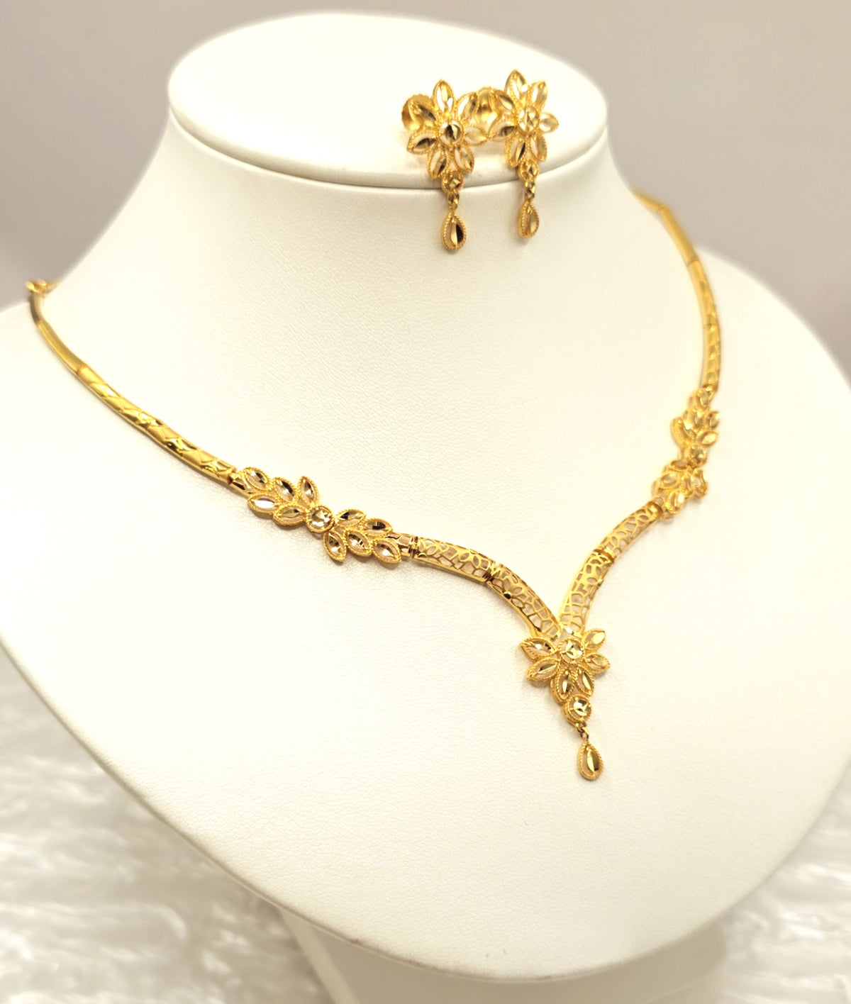 The Princess Floral Gold Set