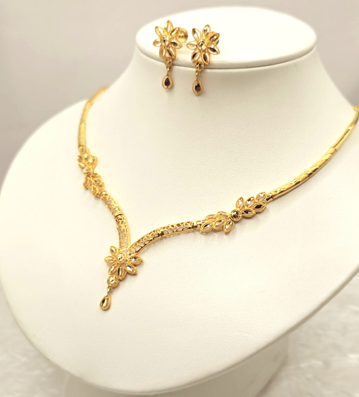 The Princess Floral Gold Set
