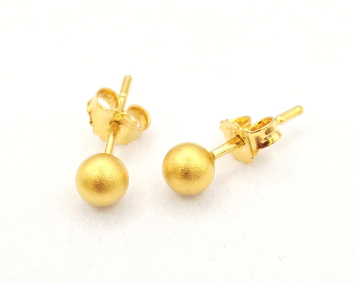 Classic Gold Ball Studs