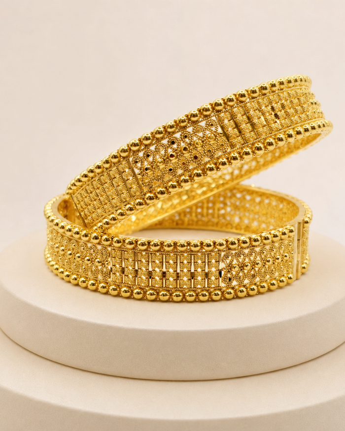 Filigree Bangle Pair in 22ct gold — view 1