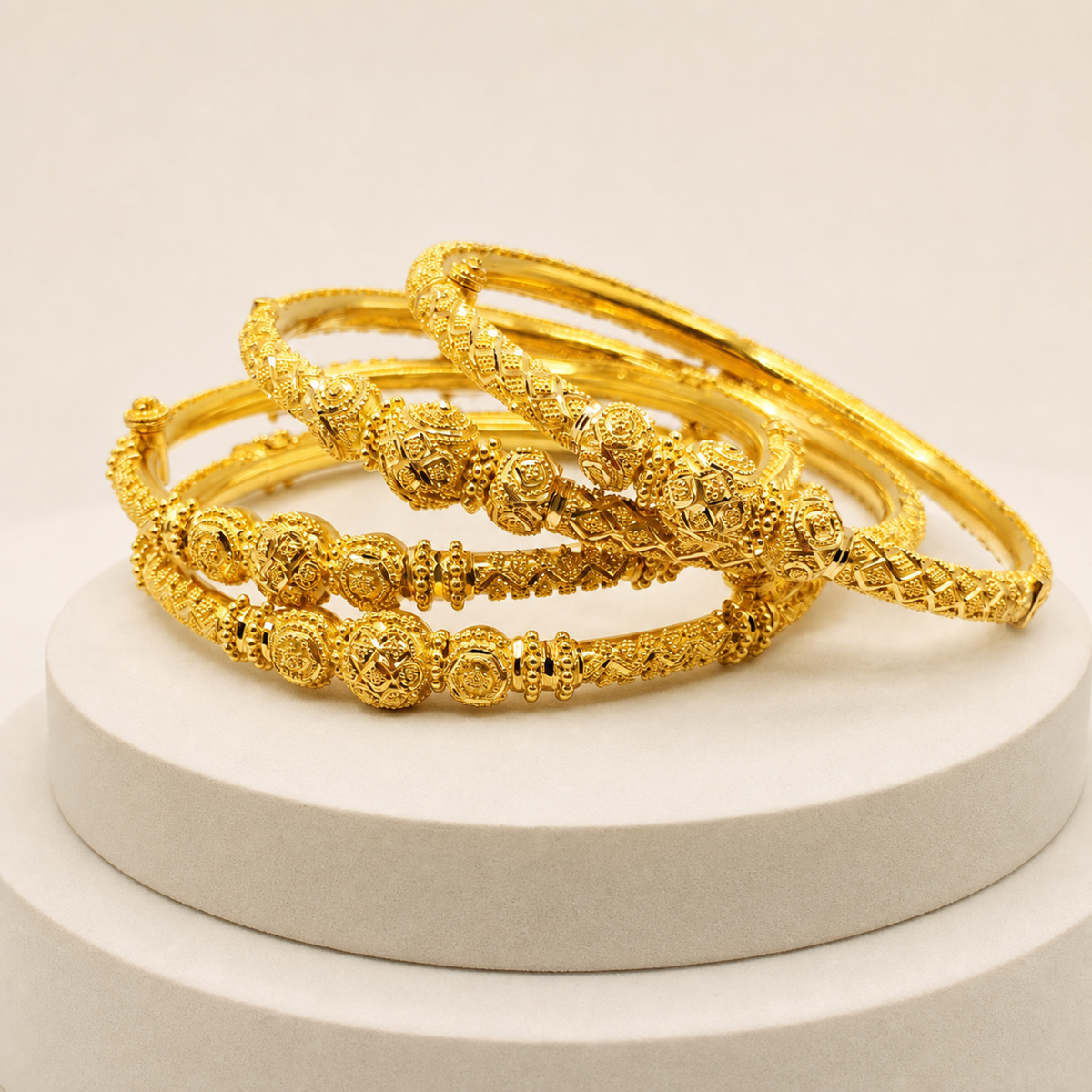 Sculpted Four Bangle Set in 22ct gold — view 1