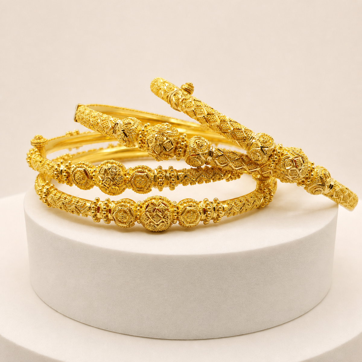 Sculpted Four Bangle Set in 22ct gold — view 2