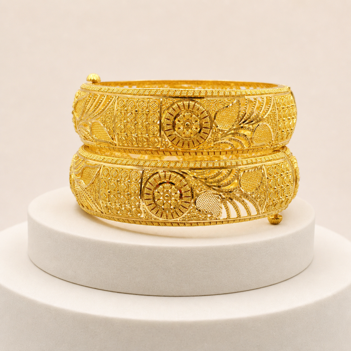 Sunburst Leaf Bangle Pair in 22ct gold — view 1