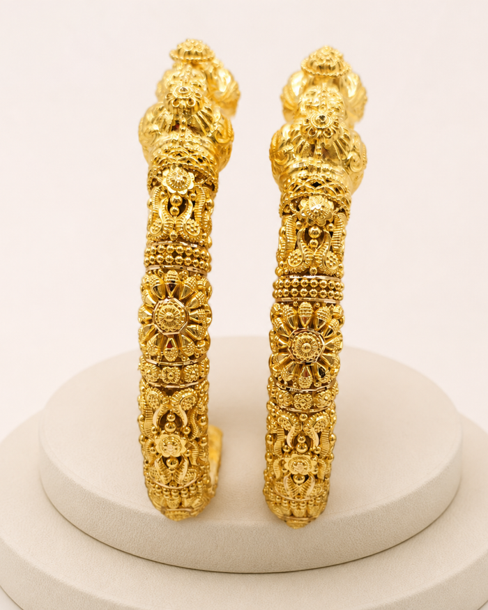 Rosette Bangle Pair in 22ct gold — view 1