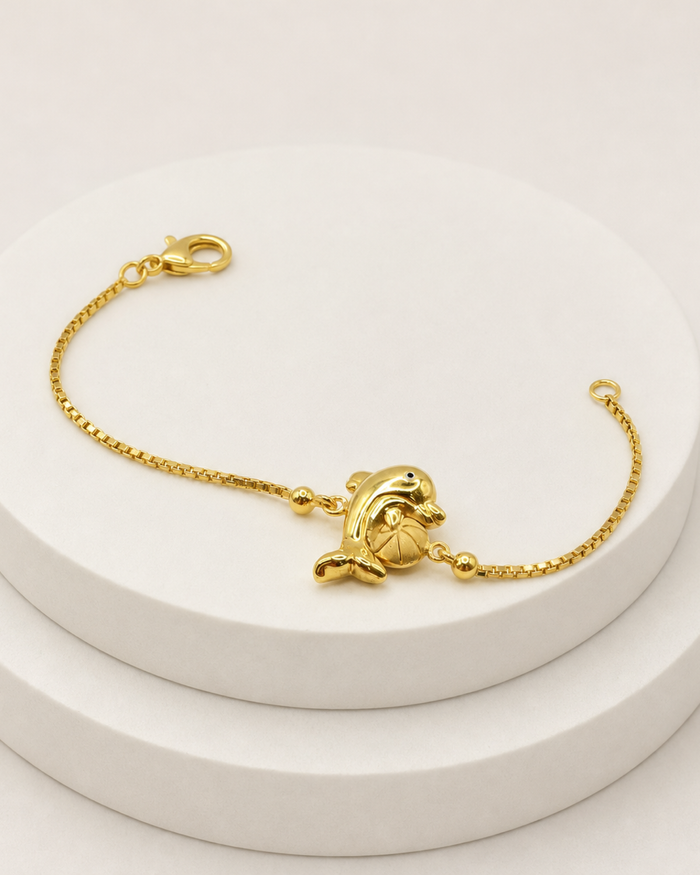 Dolphin Baby Bracelet in 22ct gold — view 1