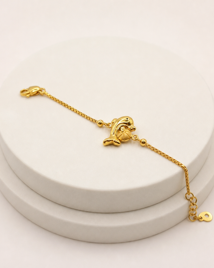 Dolphin Baby Bracelet in 22ct gold — view 2