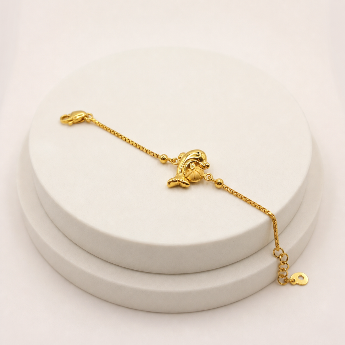 Dolphin Baby Bracelet in 22ct gold — view 2