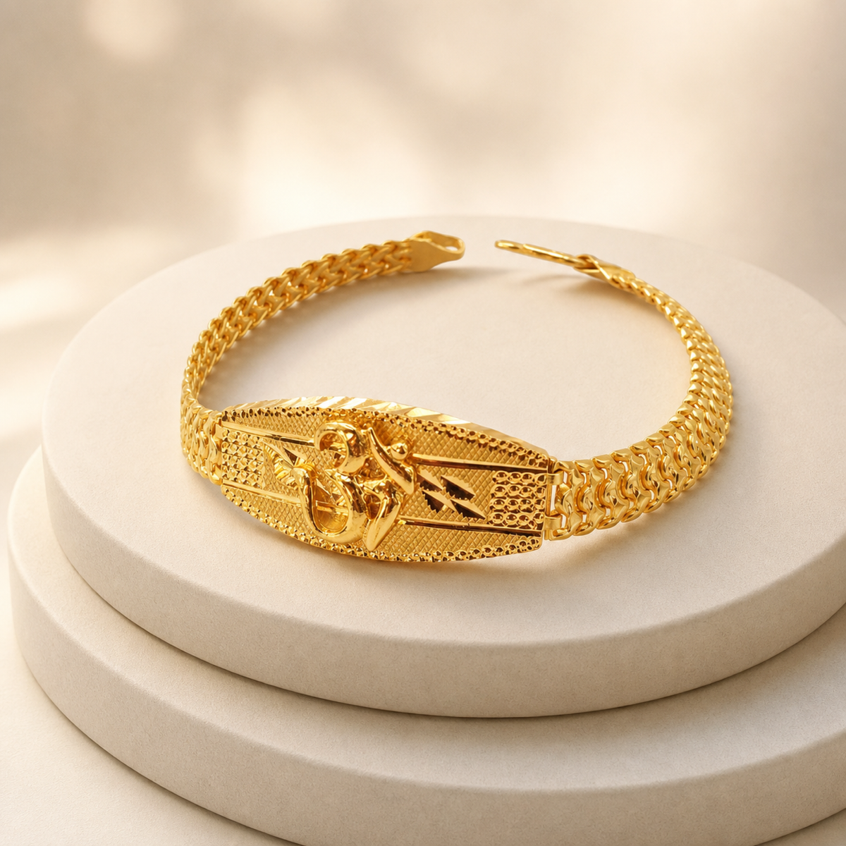 Ganesha Men's Bracelet in 22ct gold — view 1