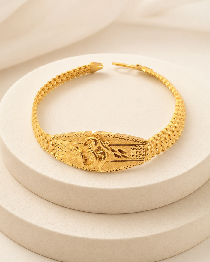 Ganesha Men's Bracelet in 22ct gold — view 2
