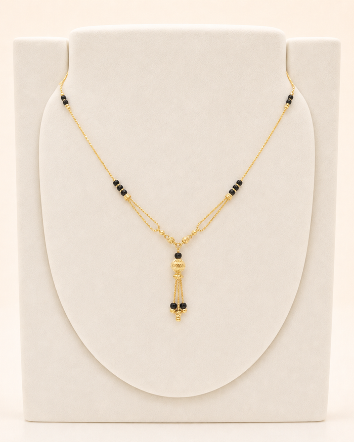 Y Drop Mangalsutra in 22ct gold — view 1