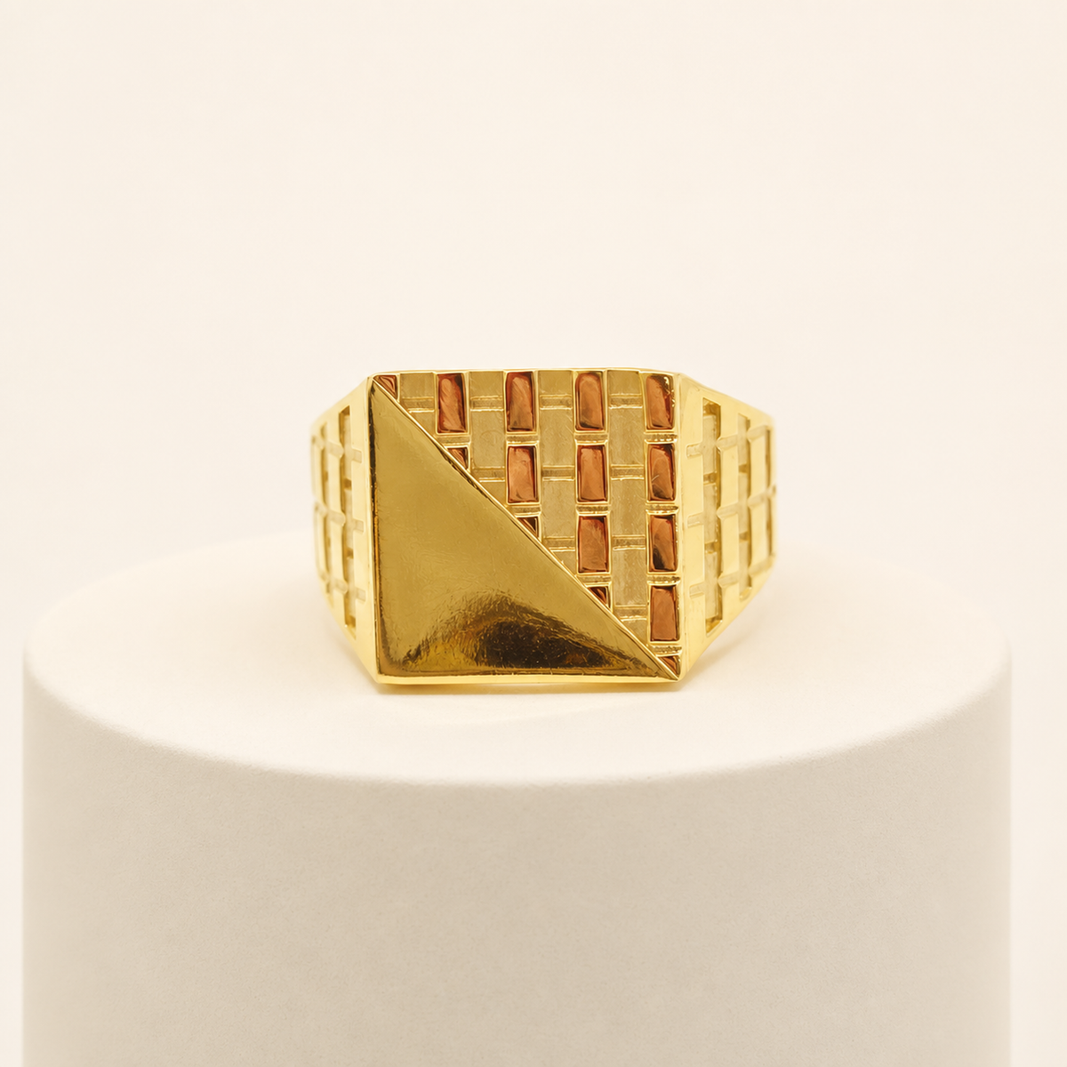Geometric Signet Ring in 22ct gold — view 1