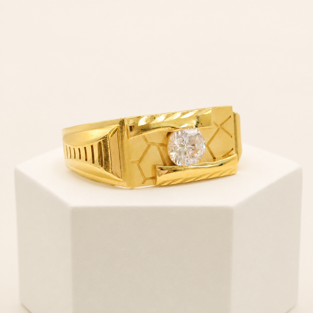 Single Stone Geometric Ring in 22ct gold — view 1