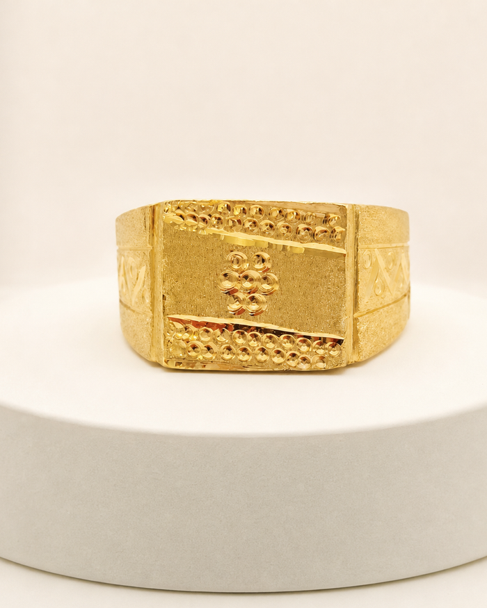 Textured Signet Ring in 22ct gold — view 1