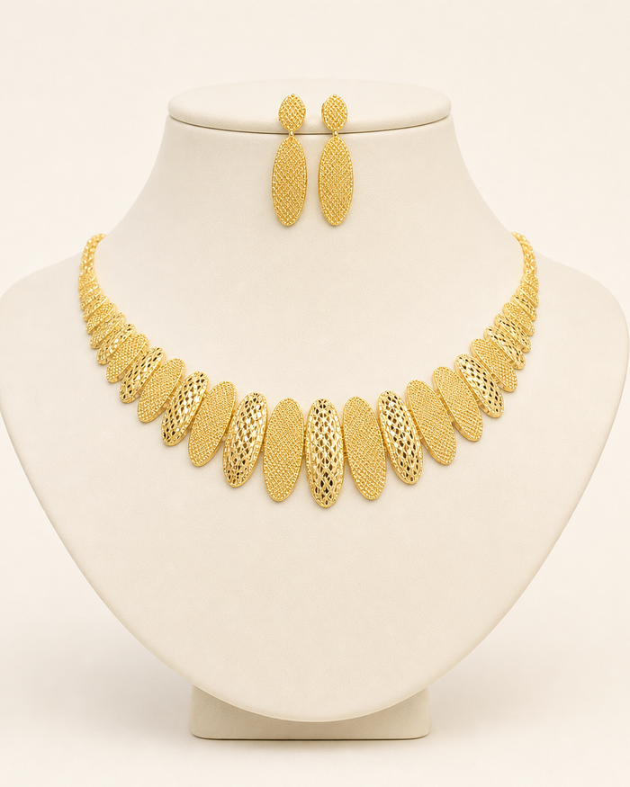 Shimmering Petals Necklace Set in 22ct gold — view 1