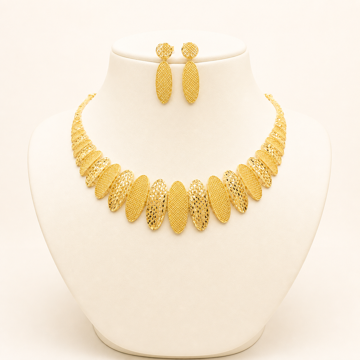 Shimmering Petals Necklace Set in 22ct gold — view 2