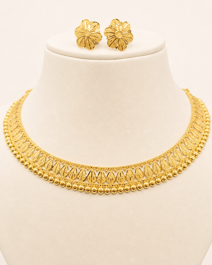 Leaf Choker Set in 22ct gold — view 2