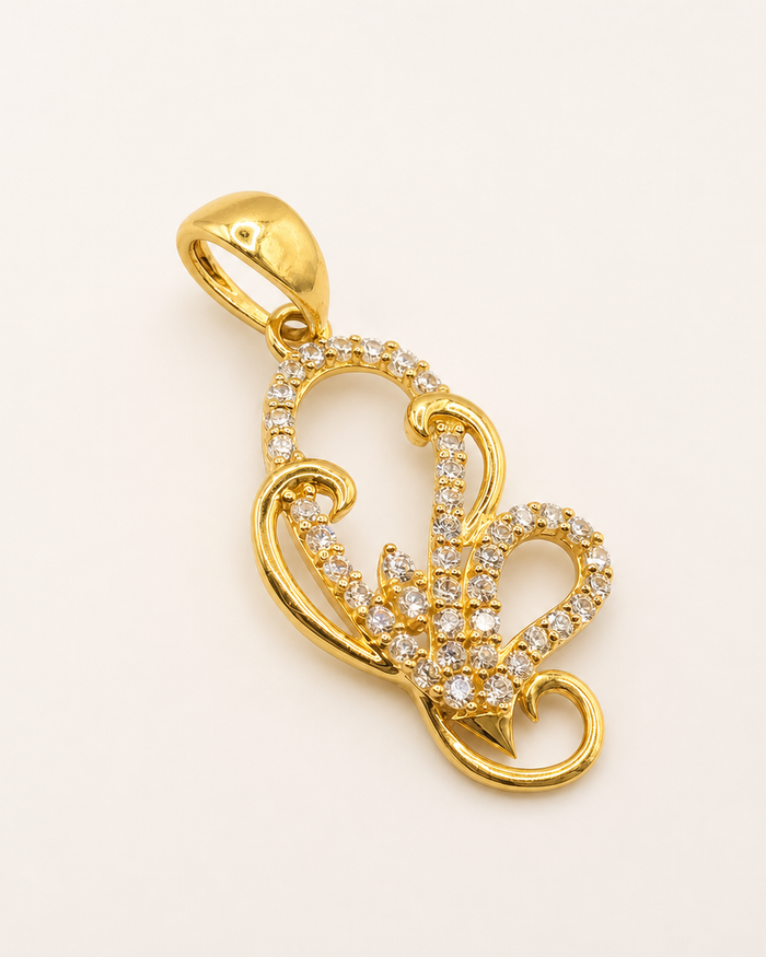 Flourish Pendant in 22ct gold — view 1
