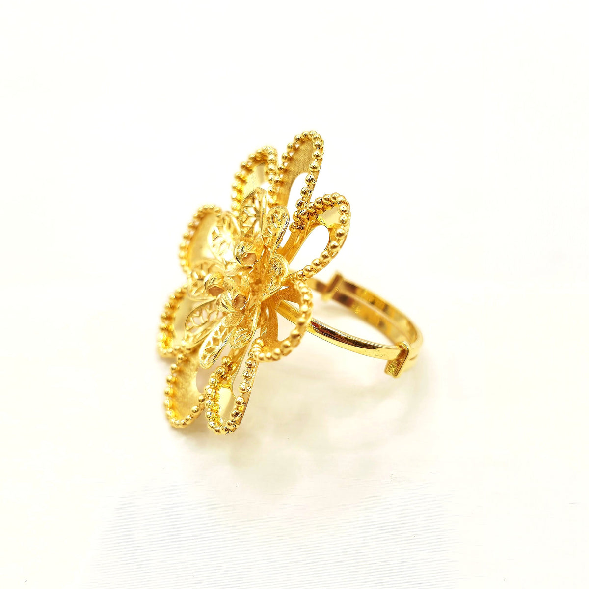 Floral Filigree Gold Ring
