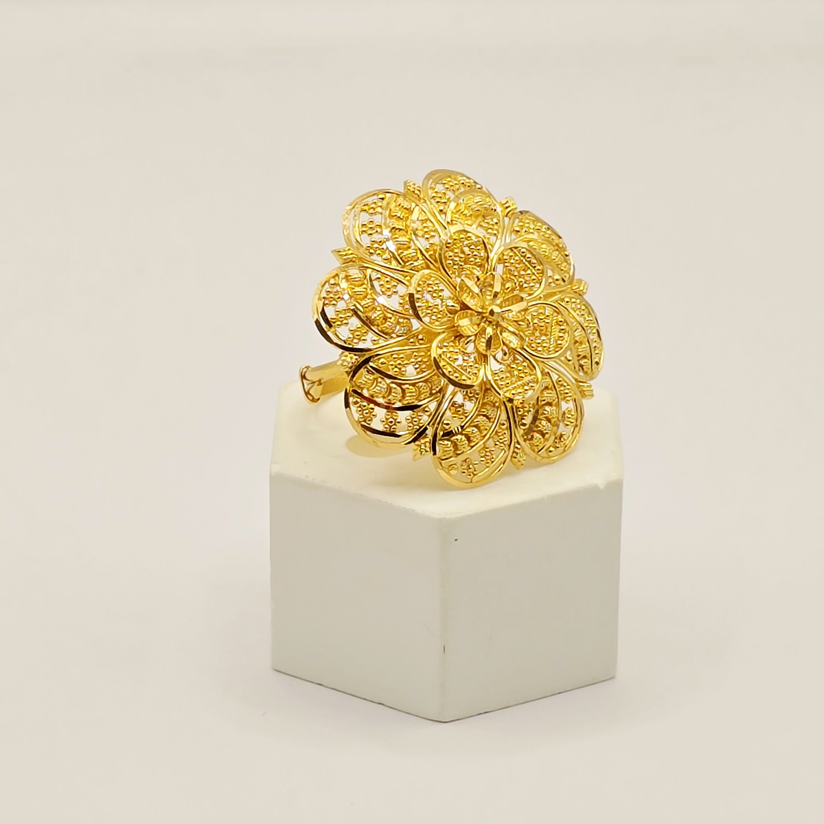 Layered Floral Ring in 22ct gold — view 3