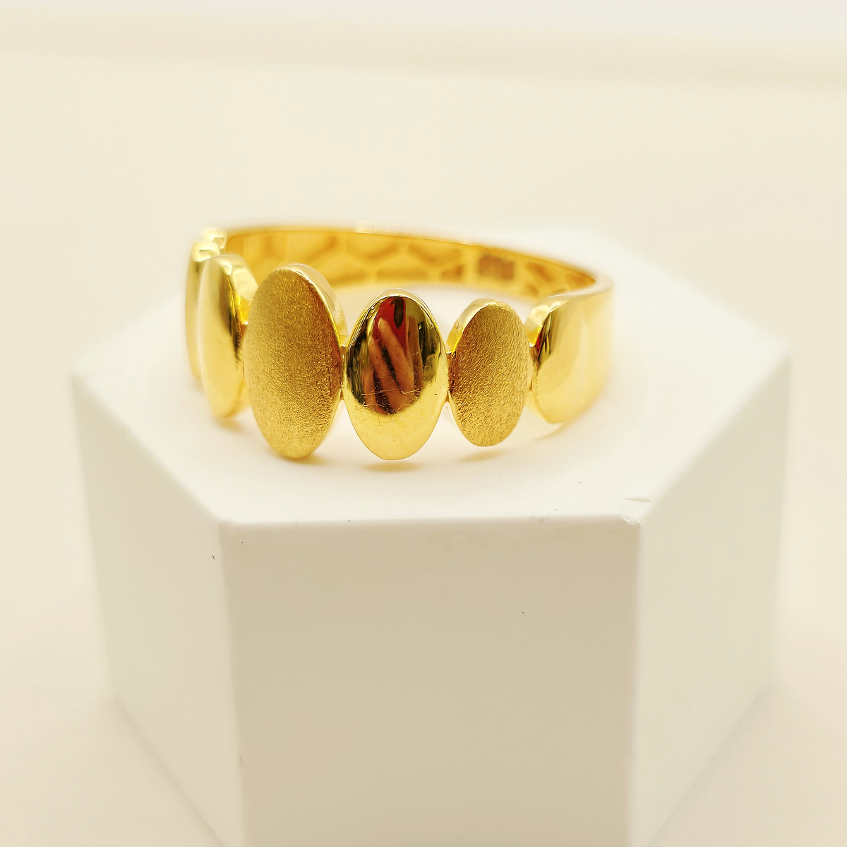 Oval Panel Ring in 22ct gold — view 2