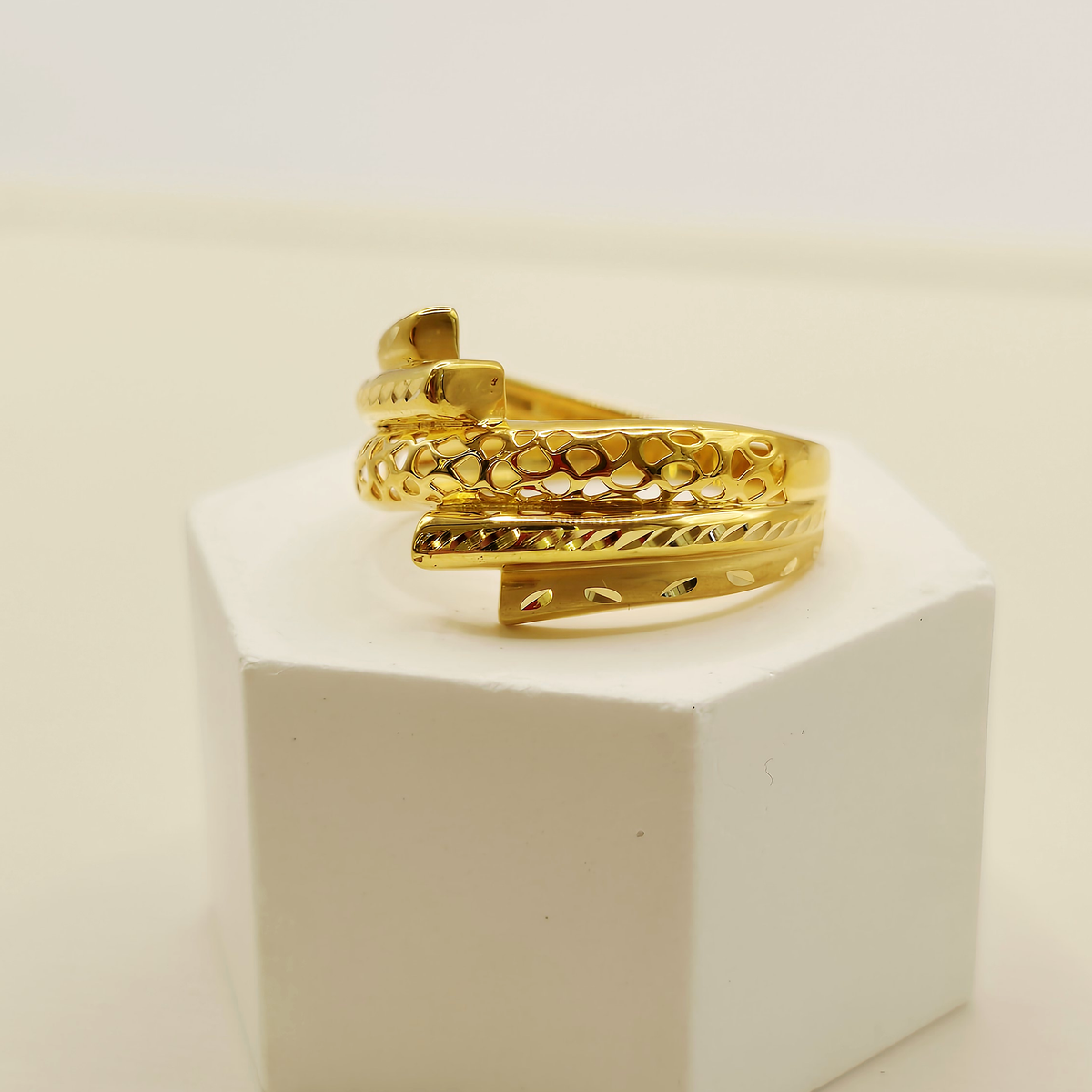 Openwork Wrap Ring in 22ct gold — view 2