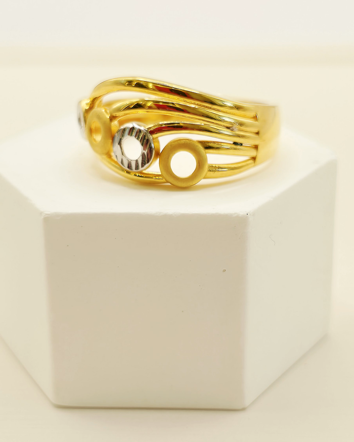 Multi Band Circle Ring in 22ct gold — view 1