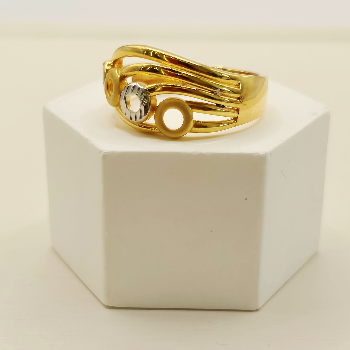 Multi Band Circle Ring in 22ct gold — view 2