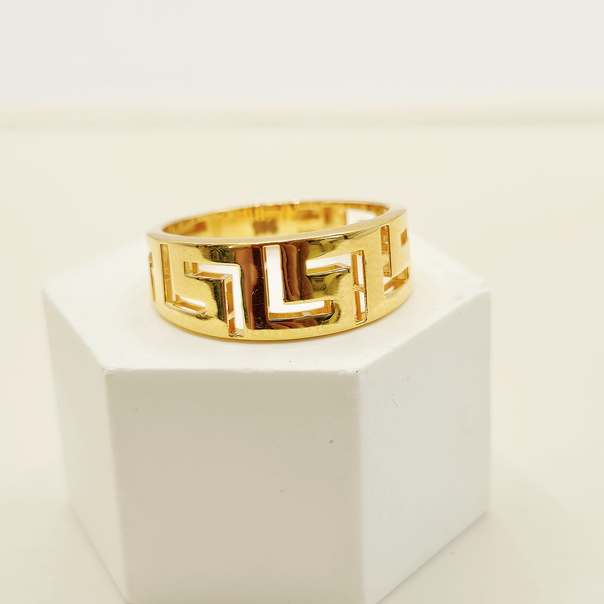 Greek Key Ring in 22ct gold — view 1