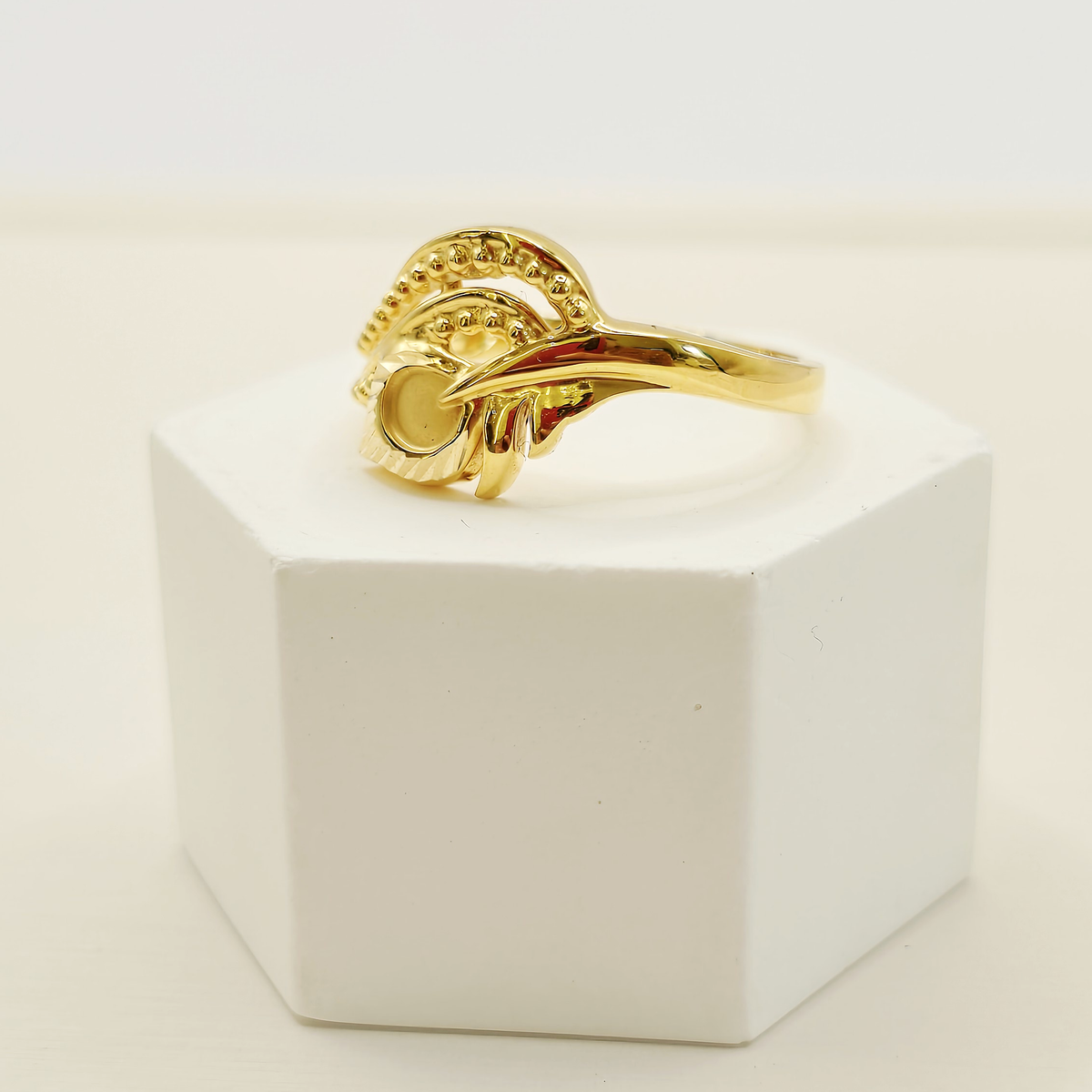 Swirl Ring in 22ct gold — view 2