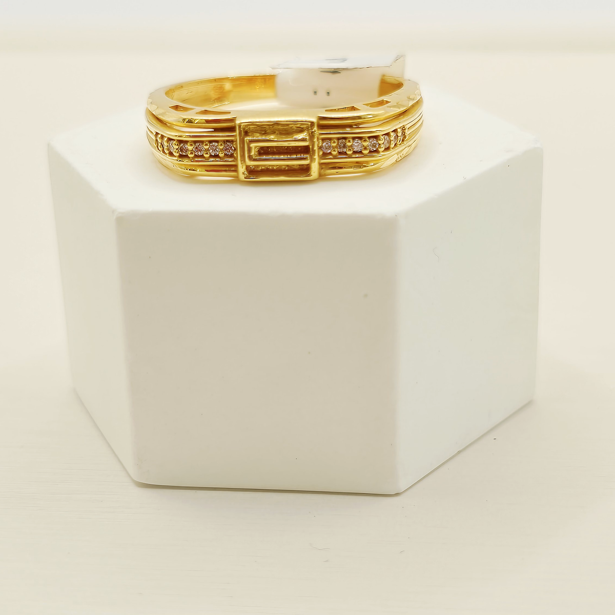 Geometric Band Ring in 22ct gold — view 1