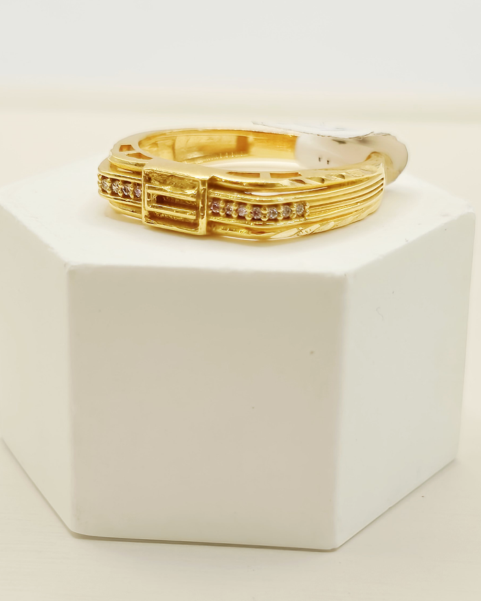 Geometric Band Ring in 22ct gold — view 2