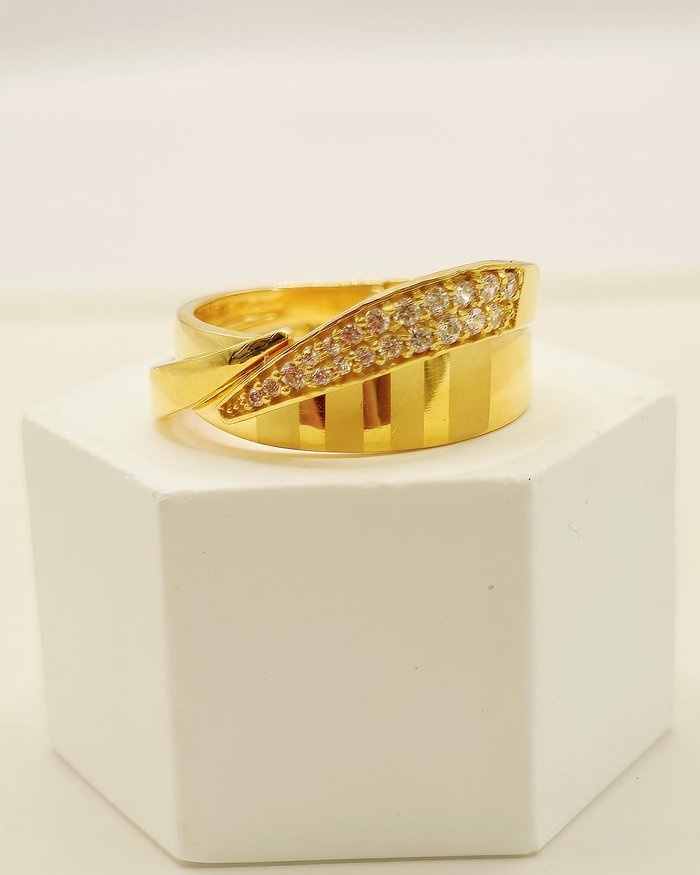 Pave Curve Ring in 22ct gold — view 2