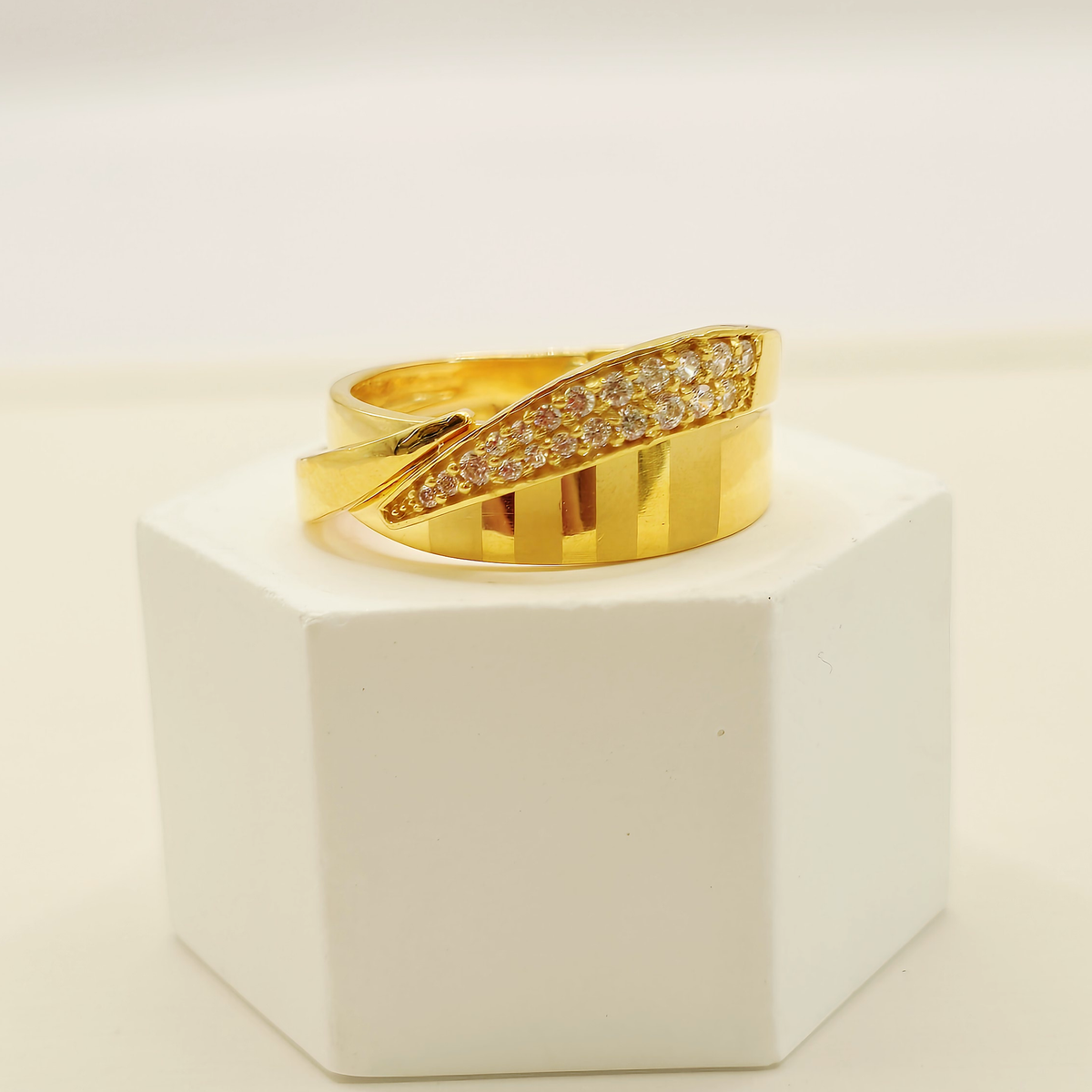 Pave Curve Ring in 22ct gold — view 2