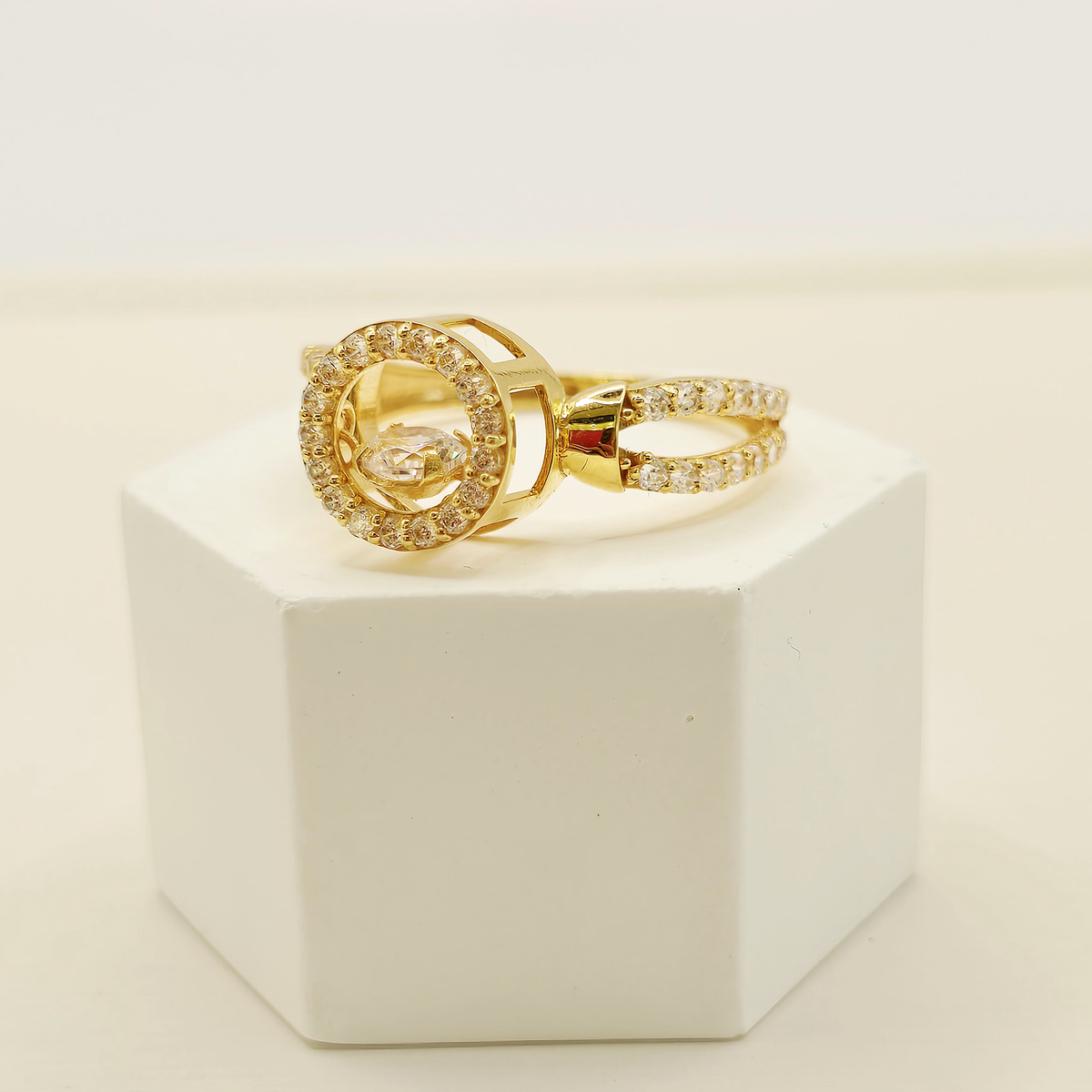 Circle Stone Ring in 22ct gold — view 2