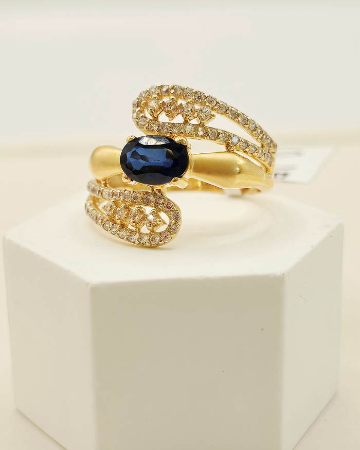 Blue Stone Swirl Ring in 22ct gold — view 2